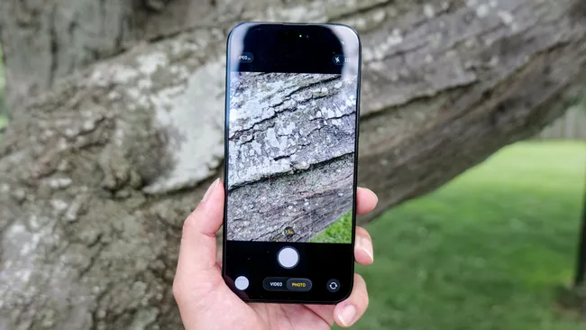 Обзор iOS 26: 15+ новых крутых функций для вашего iPhone картинка iOS 26