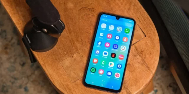 iPhone 16e проигрывает Samsung в рейтинге продаж