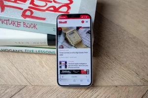 iPhone 16e: разочарование фанатов или хитрый ход Apple?