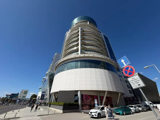 Обзор iPhone 17: значимые улучшения базовой модели фото