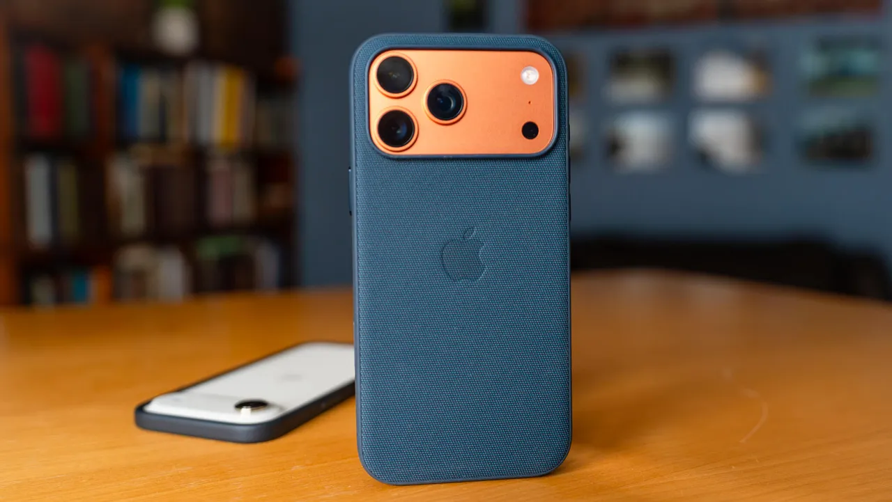 Обзор Apple iPhone 17 Pro Max — холоднее, ярче, дольше картинка iPhone 17 Pro Max