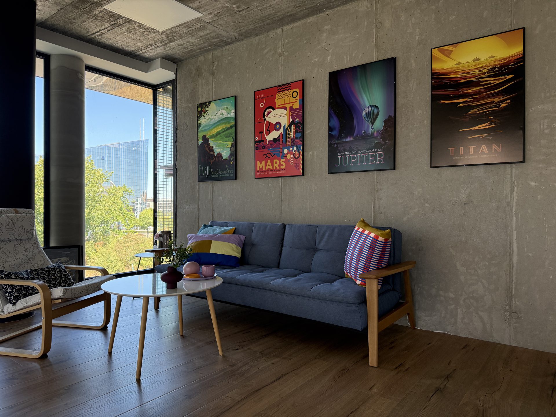 Обзор iPhone 17 Pro Max: отличная производительность и спорный дизайн картинка iPhone 17 Pro Max