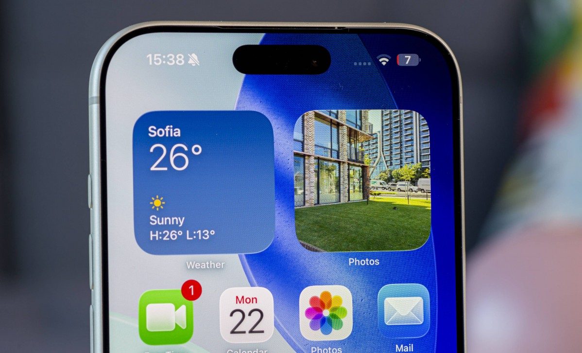 Обзор iPhone 17 Pro Max: отличная производительность и спорный дизайн картинка iPhone 17 Pro Max