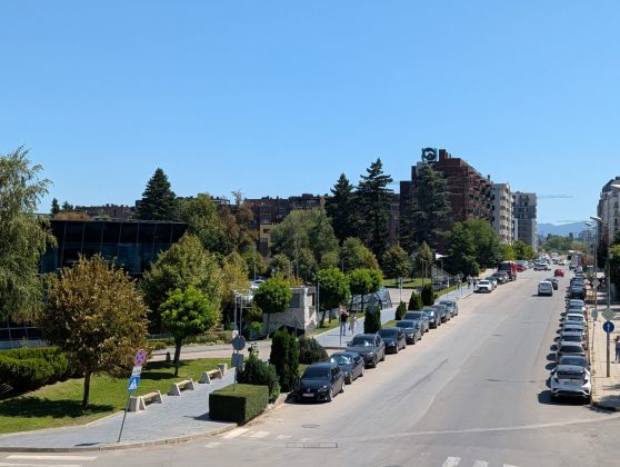 Google Pixel 10 против Pixel 10 Pro