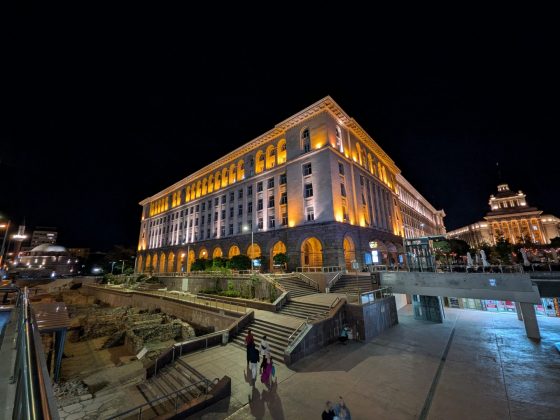 Google Pixel 10 против Pixel 10 Pro