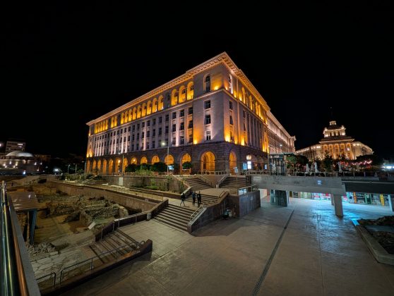 Google Pixel 10 против Pixel 10 Pro