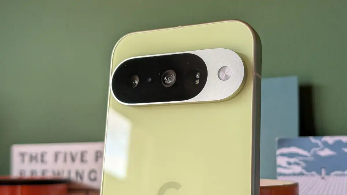 iPhone 17 против Pixel 10