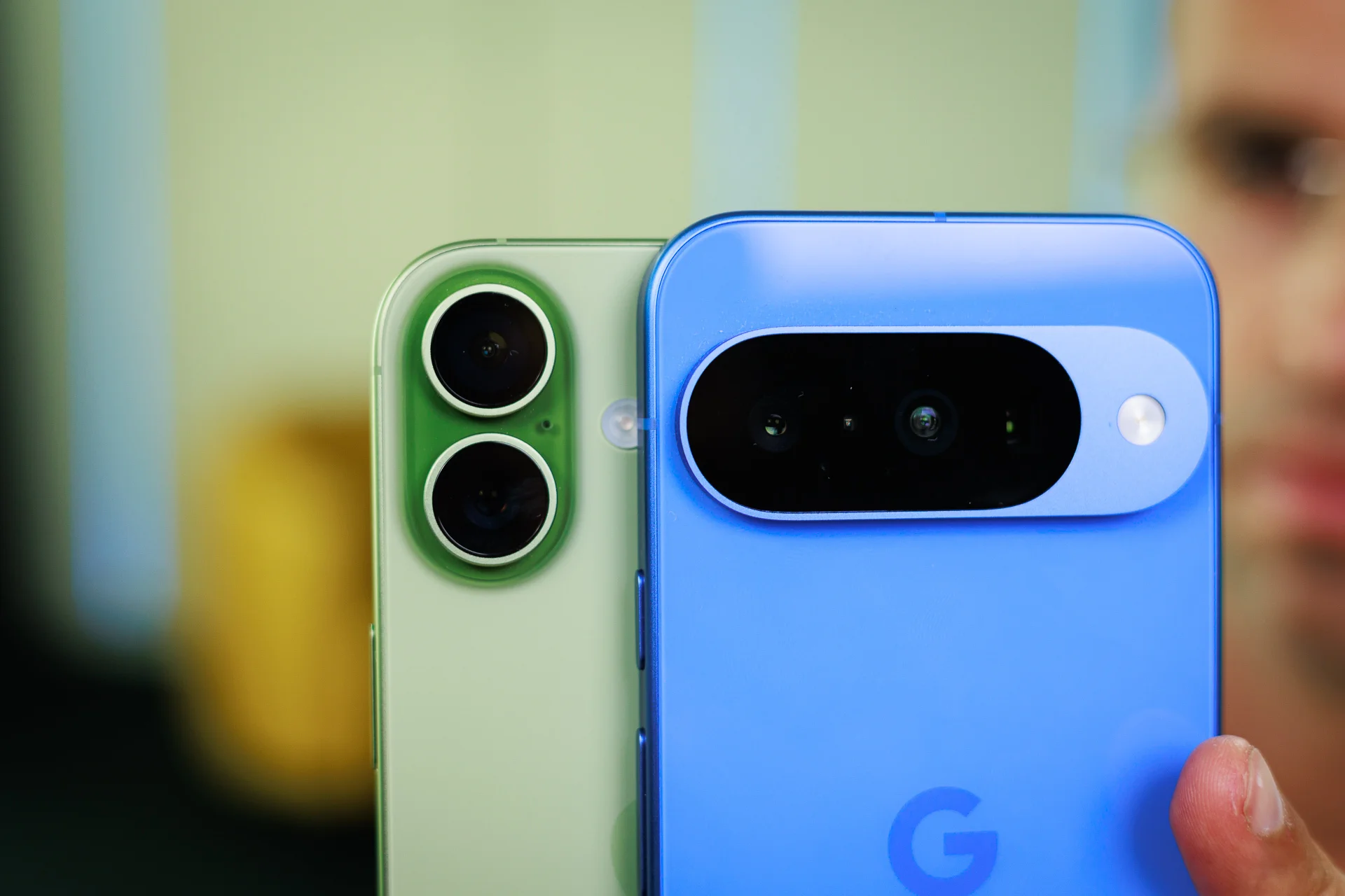 iPhone 17 против Pixel 10