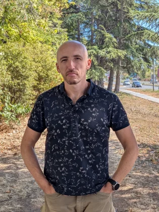 iPhone 17 против Pixel 10