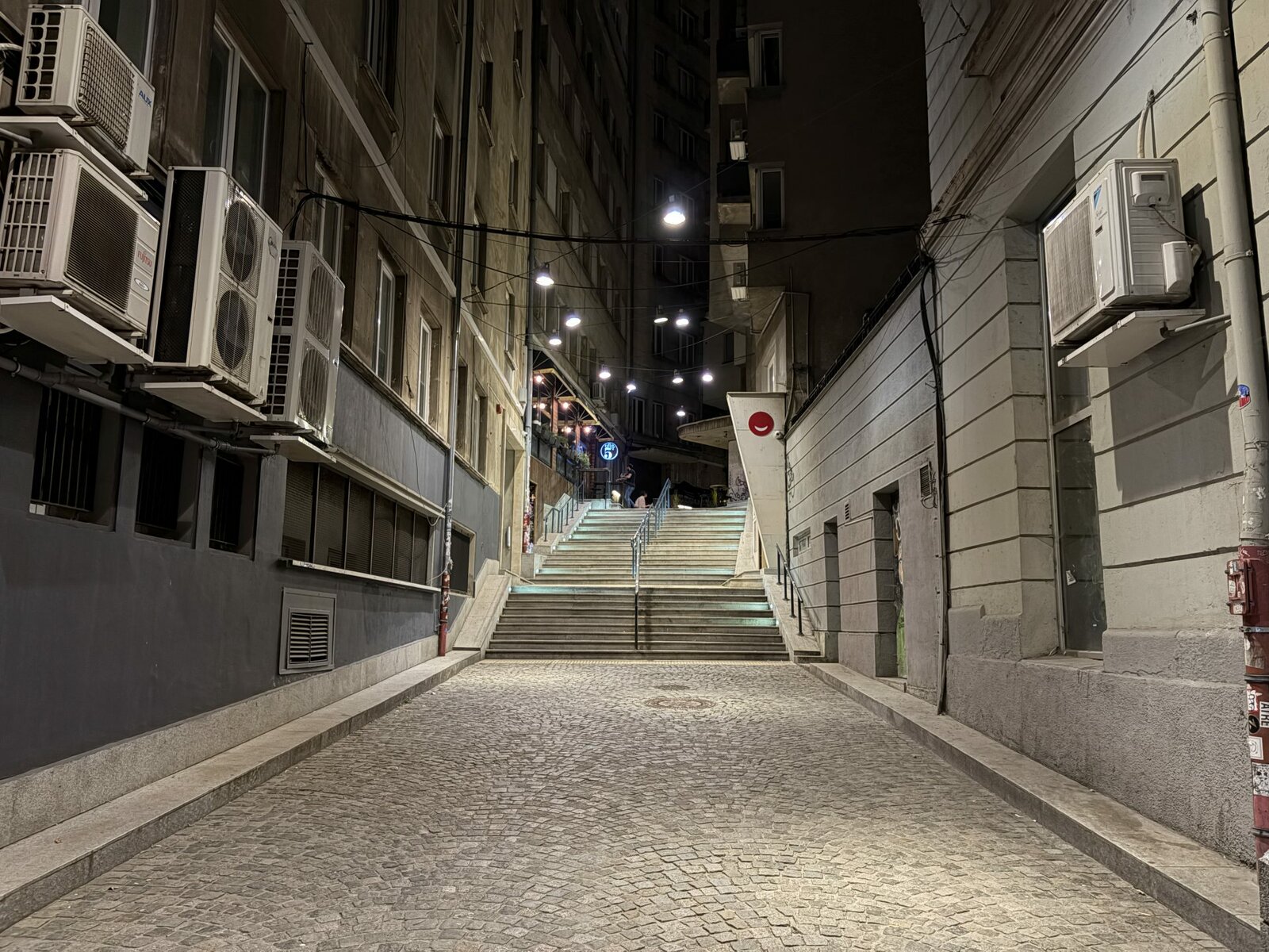 Обзор iPhone Air: уникальный телефон с большими недостатками картинка iPhone Air