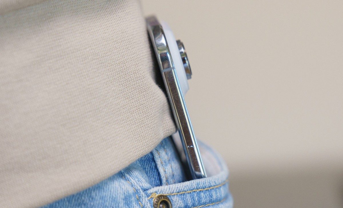 Обзор iPhone Air: уникальный телефон с большими недостатками картинка iPhone Air