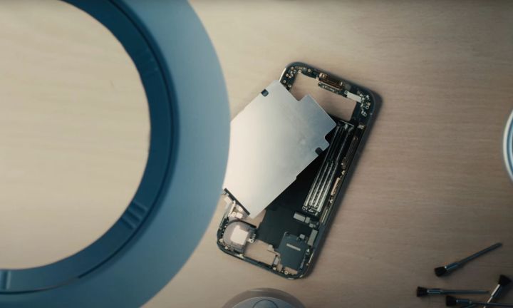 Ход конем: как iPhone Air открывает дорогу умным очкам Apple