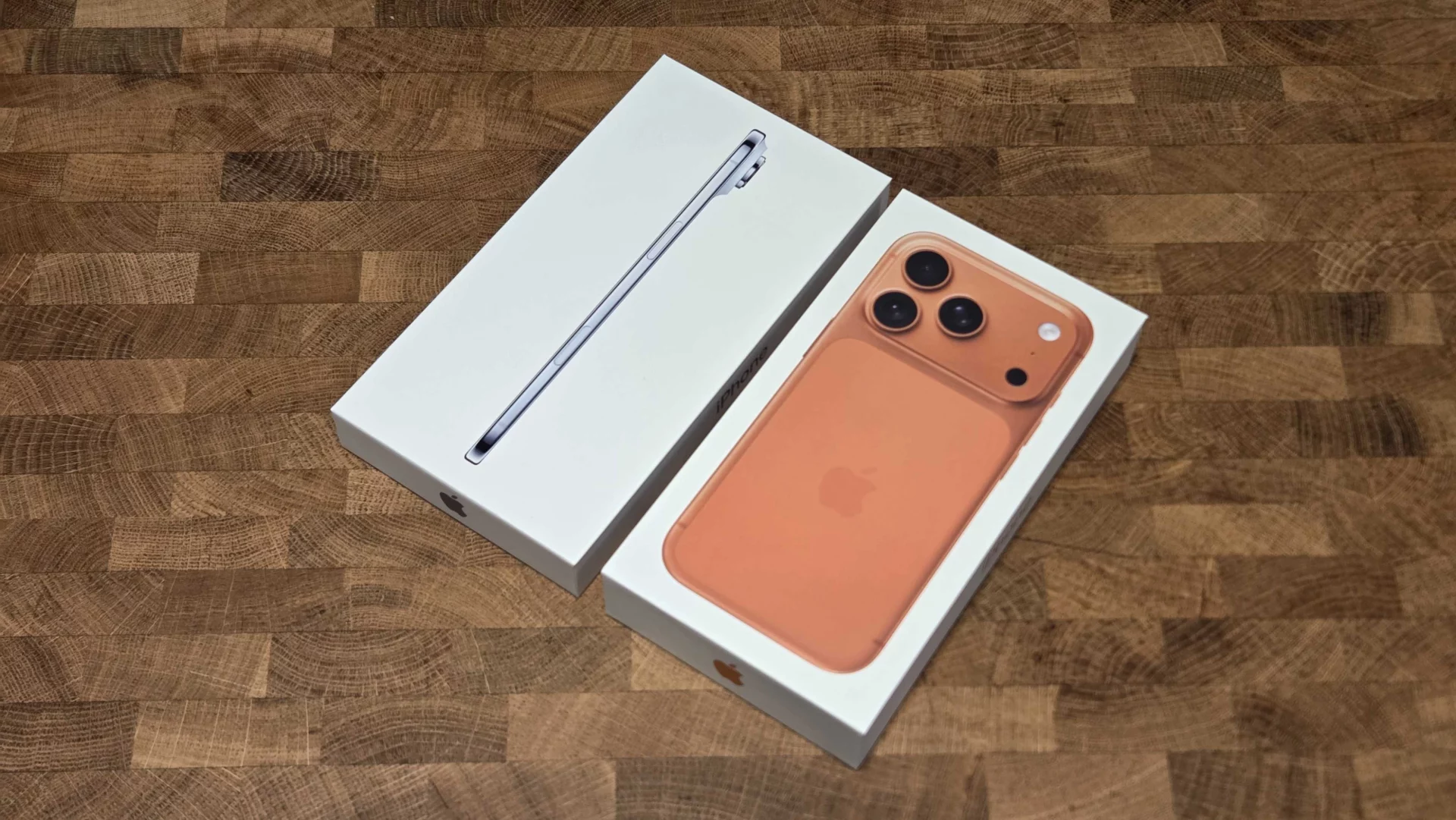 Я купил iPhone 17 Pro и iPhone Air и не могу выбрать — решите за меня, какой оставить