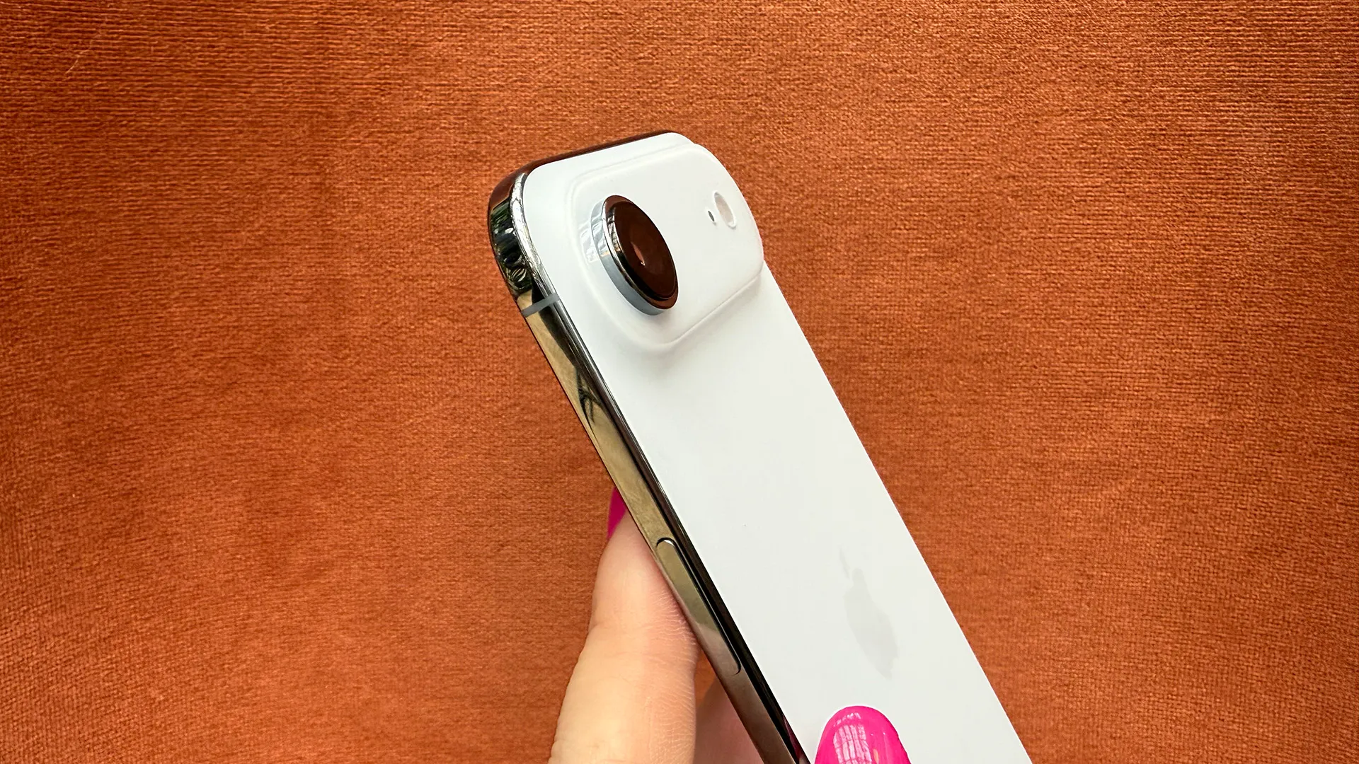 Я ошибалась насчет iPhone Air — вот 5 причин, почему его стоит купить (и одна — почему нет)