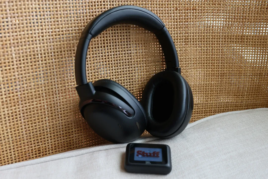 JBL Tour One M3 Smart Tx: умные наушники или маркетинговый развод?
