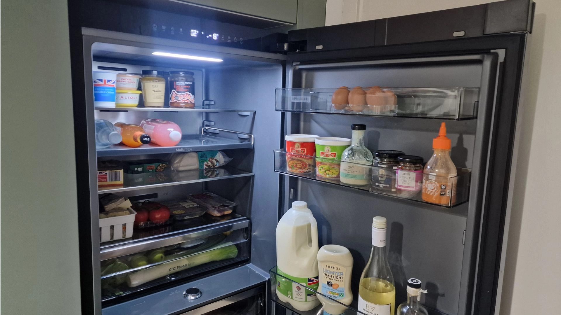 Эксперты: вы всю жизнь неправильно хранили молоко, и вот почему