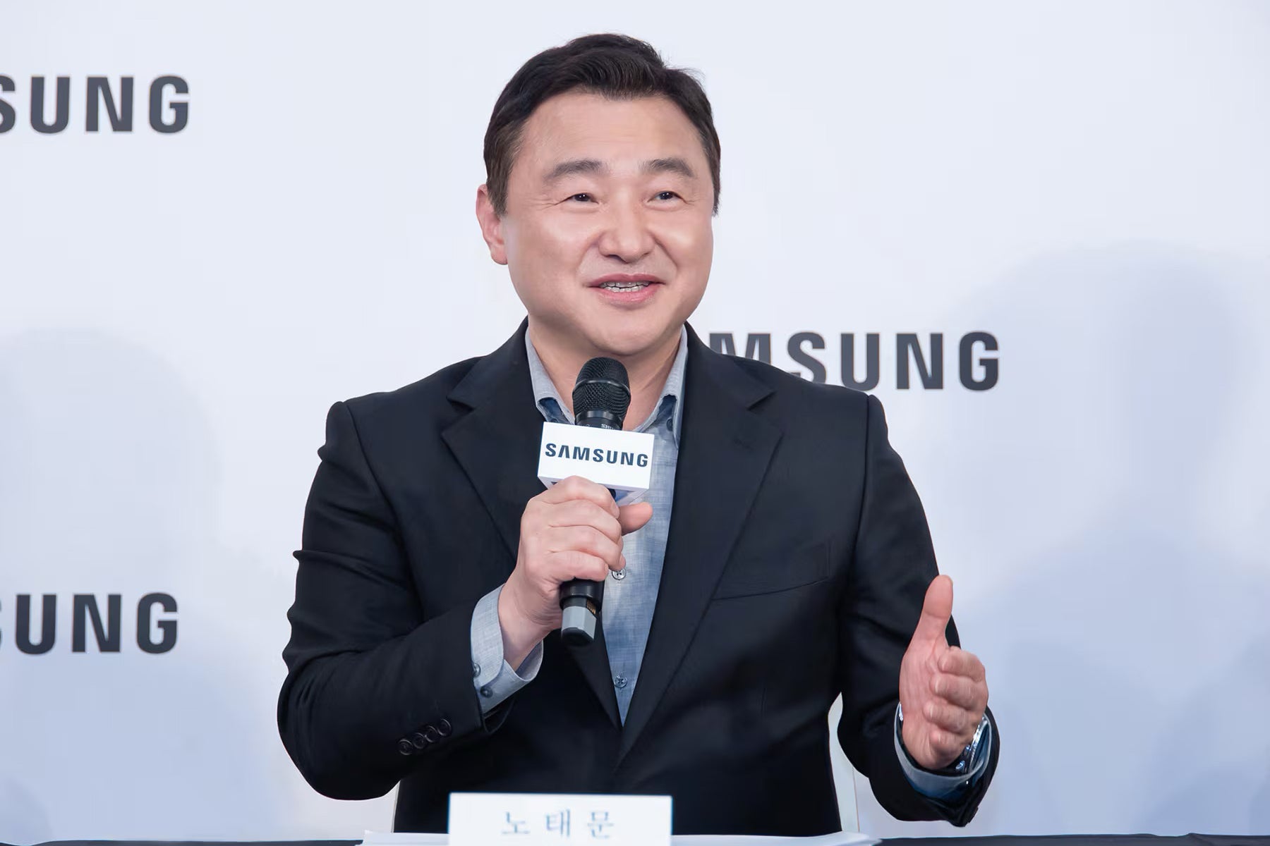 Эра трифолдов началась Samsung официально назвала сроки выхода