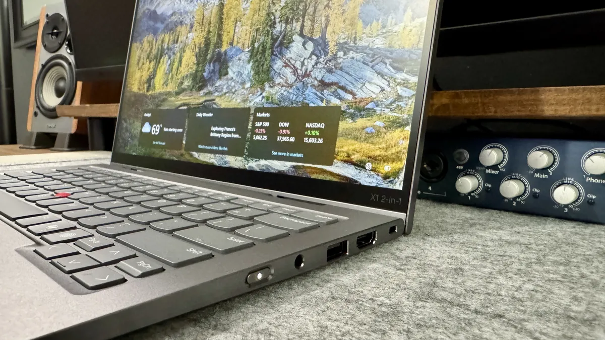 Lenovo ThinkPad X1 2-in-1 Gen 10 Aura Edition