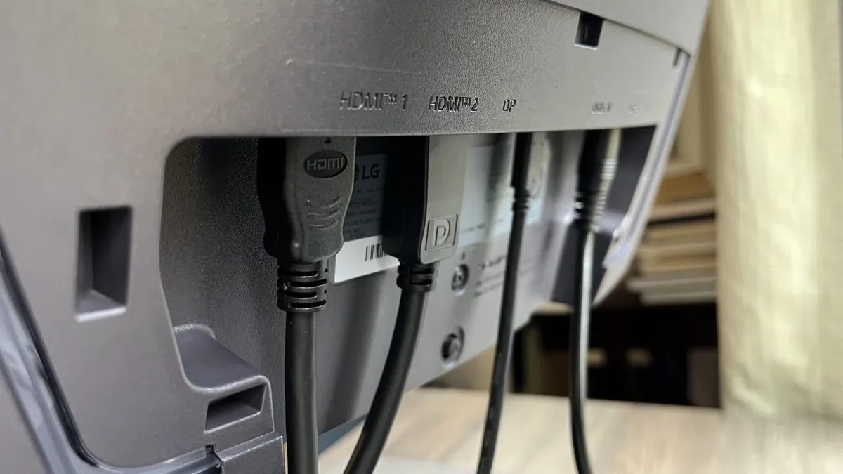 LG Ultragear GX9 Идеален ли этот монитор