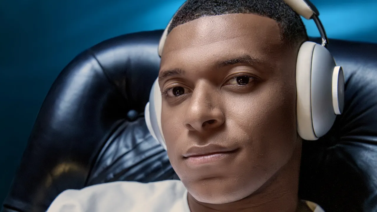 Конец эпохи показухи: Loewe променяла бриллианты на передовой звук Dolby Atmos картинка Loewe Leo