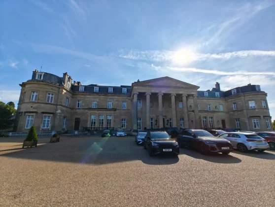 Обзор Nothing Phone 3: неповторимый или ужасный? фото