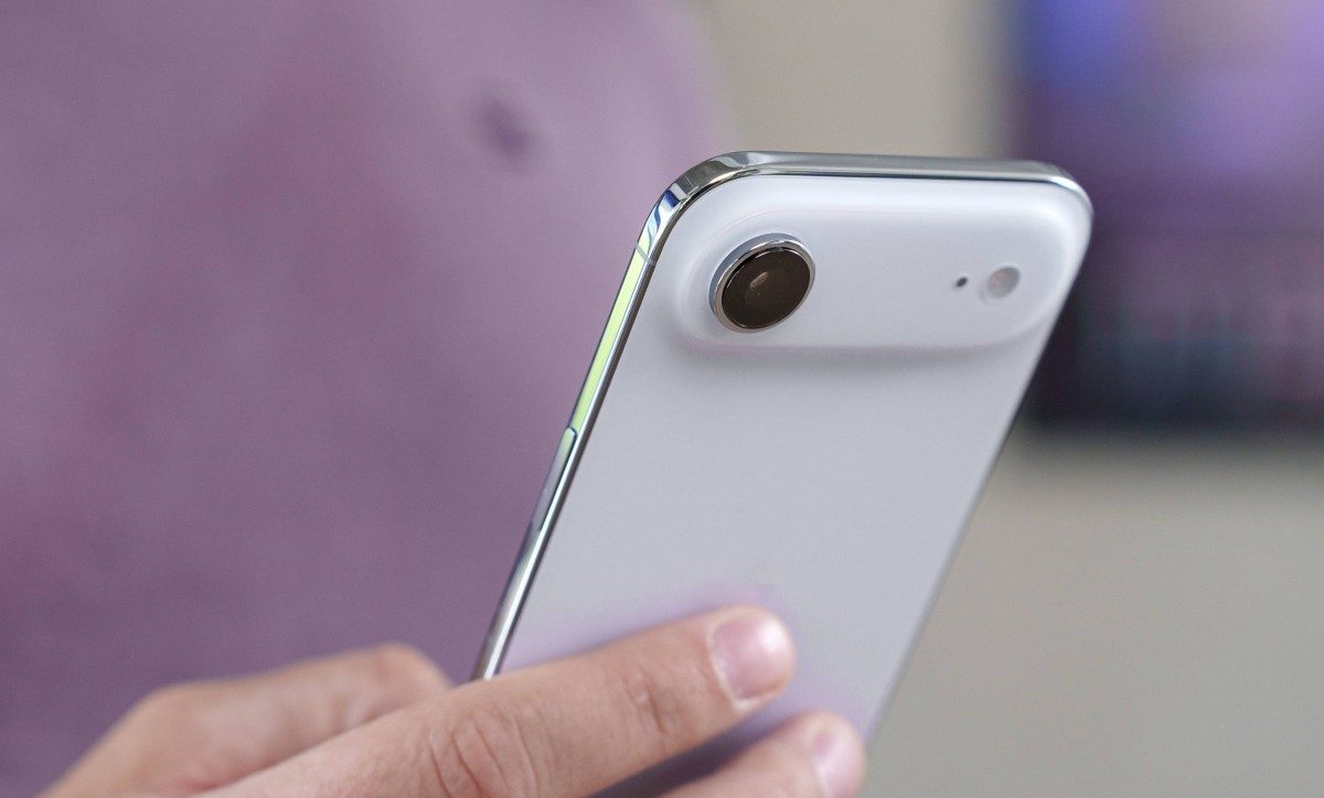 Обзор iPhone Air: уникальный телефон с большими недостатками картинка iPhone Air