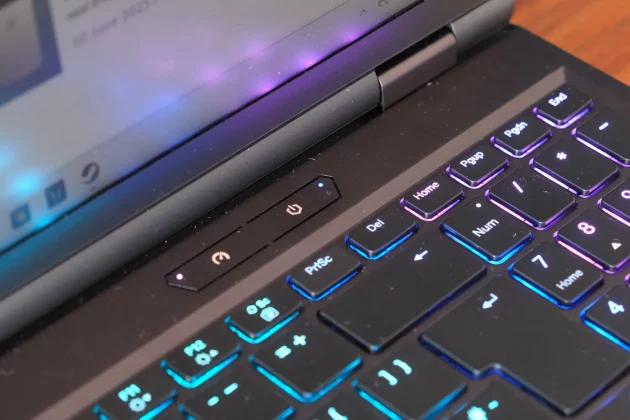 Medion Erazer Beast 16 X1_