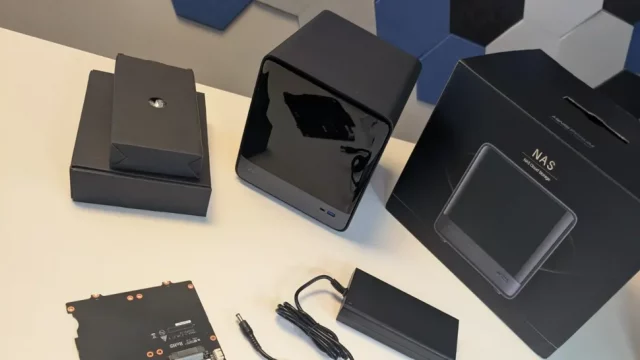 Minisforum N5 Pro Ryzen AI 9