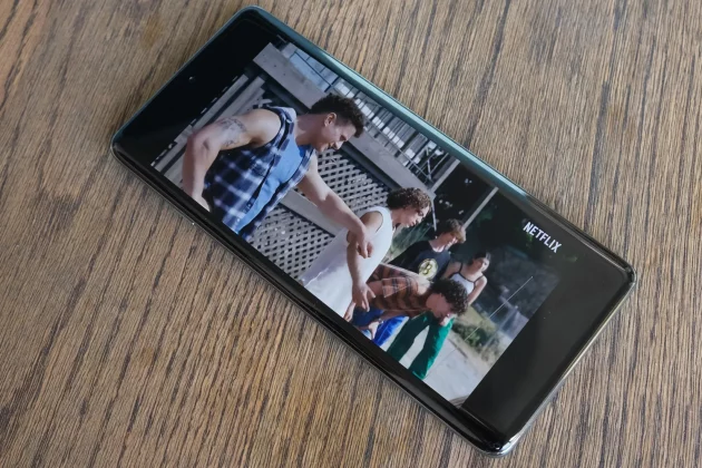 Обзор Motorola Edge 60 Pro: противоядие от однотипных телефонов фото