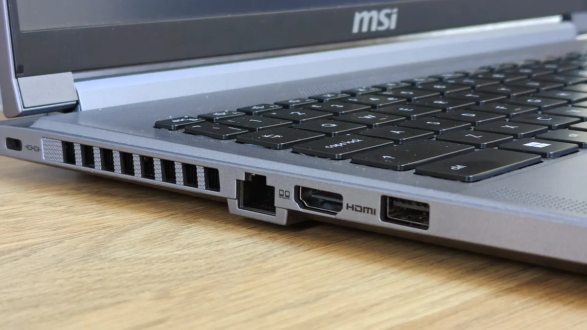 Обзор MSI Creator A16 AI+: мощный ноутбук с недостатками картинка MSI Creator A16 AI+