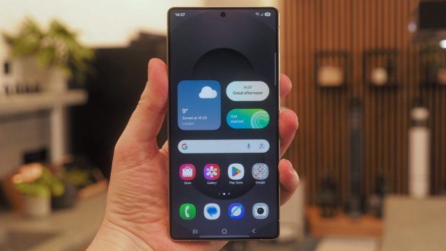 Не iPhone эксперт назвал смартфон 2025 года с лучшим соотношением сил