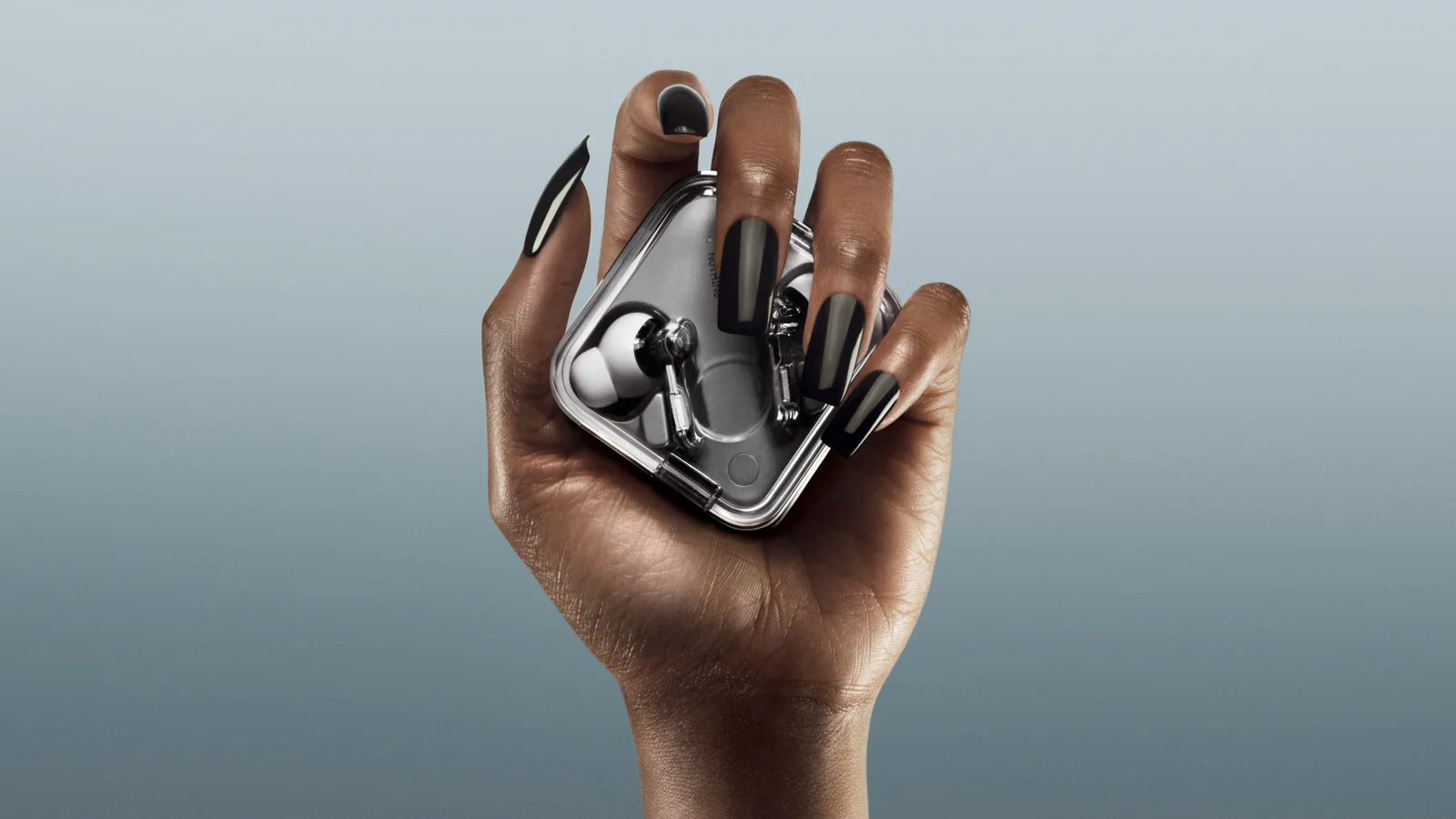 Nothing Ear (3): наушники с алюминиевым кейсом и супермикрофоном, который слышит сквозь шум картинка Nothing Ear (3): наушники с алюминиевым кейсом и супермикрофоном, который слышит сквозь шум