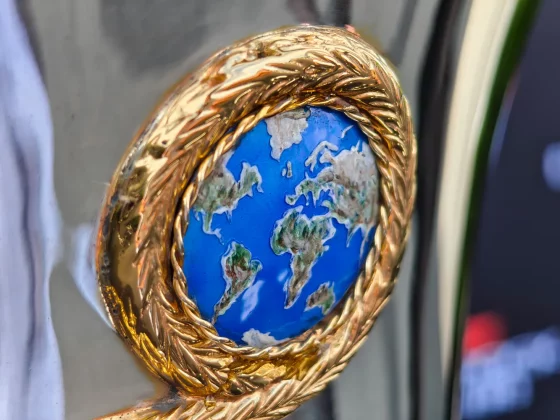 Обзор Nothing Phone 3: неповторимый или ужасный? фото