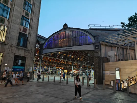 Обзор Nothing Phone 3: неповторимый или ужасный? фото