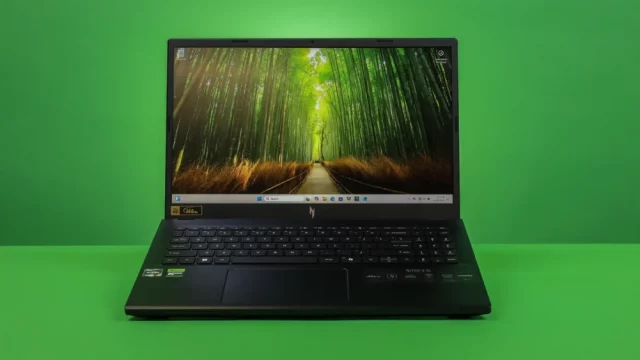 Ноутбуки Лучшие ноутбуки стоимостью менее 80 тысяч рублей