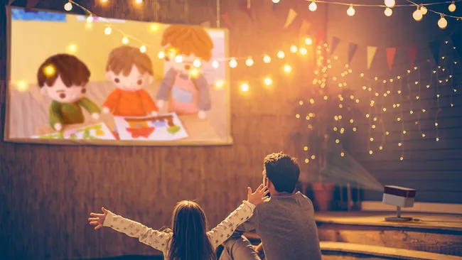 472765Кинотеатр в кармане: новый Epson с Bose рушит все рамки