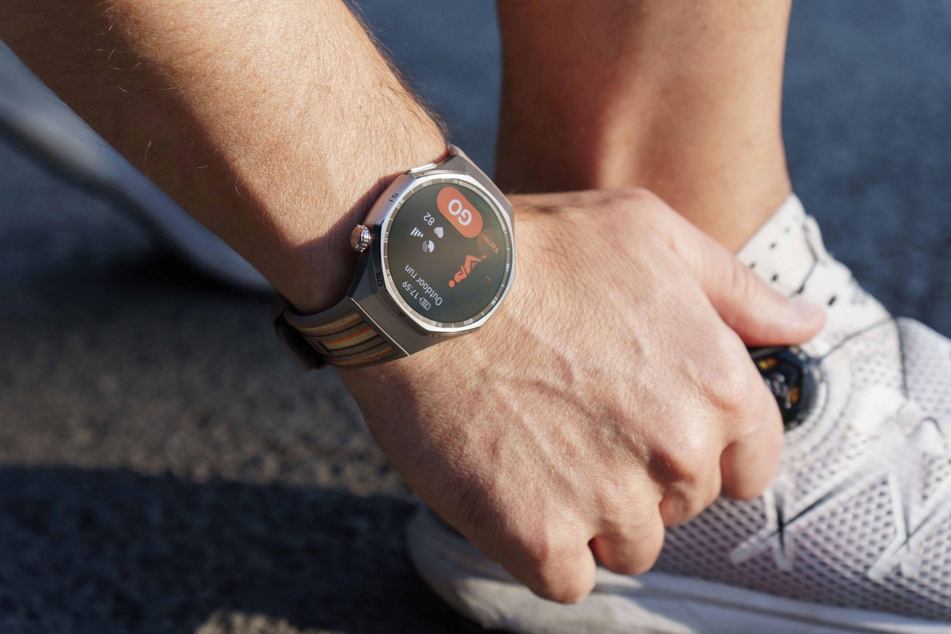 Обзор Huawei Watch GT 6 Pro: премиальный дизайн, монструозная батарея и экран ярче, чем у конкурентов