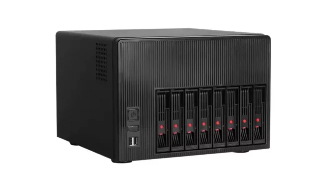 Обзор XCY X108 сверхъёмкий NAS для дома и офиса Обзор XCY X108 сверхъёмкий NAS для дома и офиса