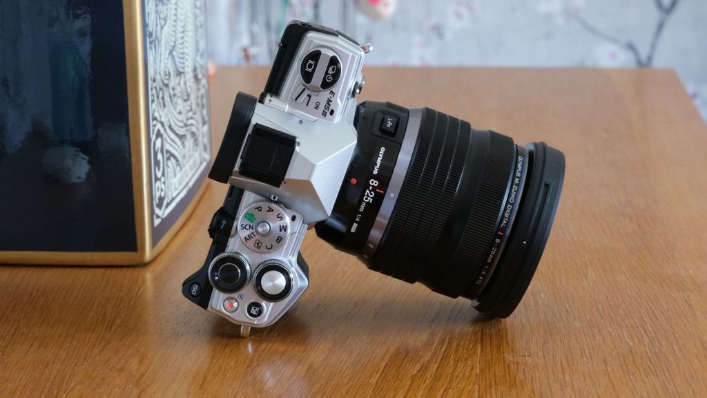 Обзор Olympus M.ZUIKO DIGITAL ED 8–25 мм F4.0 PRO картинка Olympus M.ZUIKO