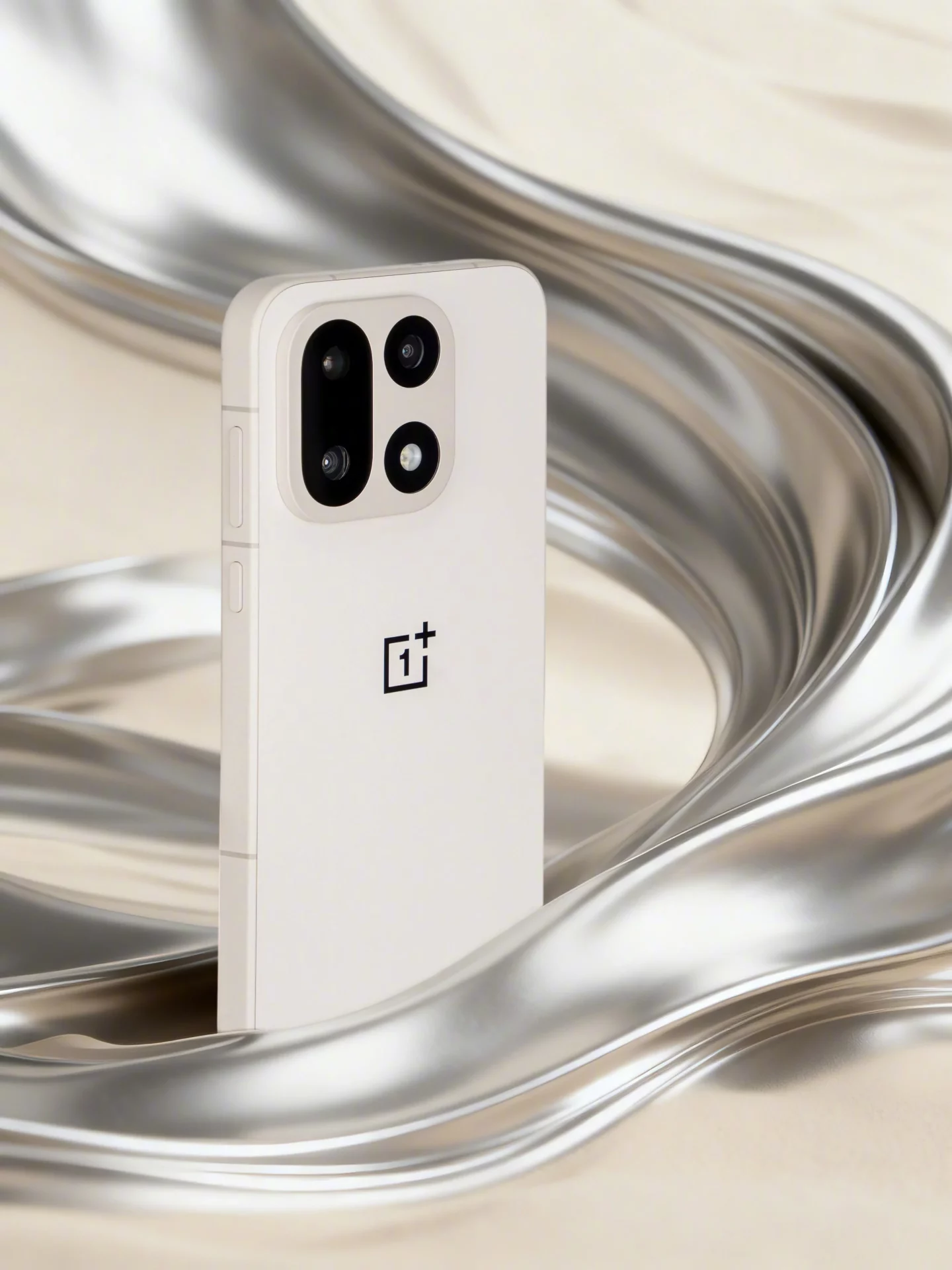 OnePlus 15 — «неубиваемый» флагман? Раскрыта дата выхода и материал прочнее титана картинка OnePlus 15 — «неубиваемый» флагман? Раскрыта дата выхода и материал прочнее титана