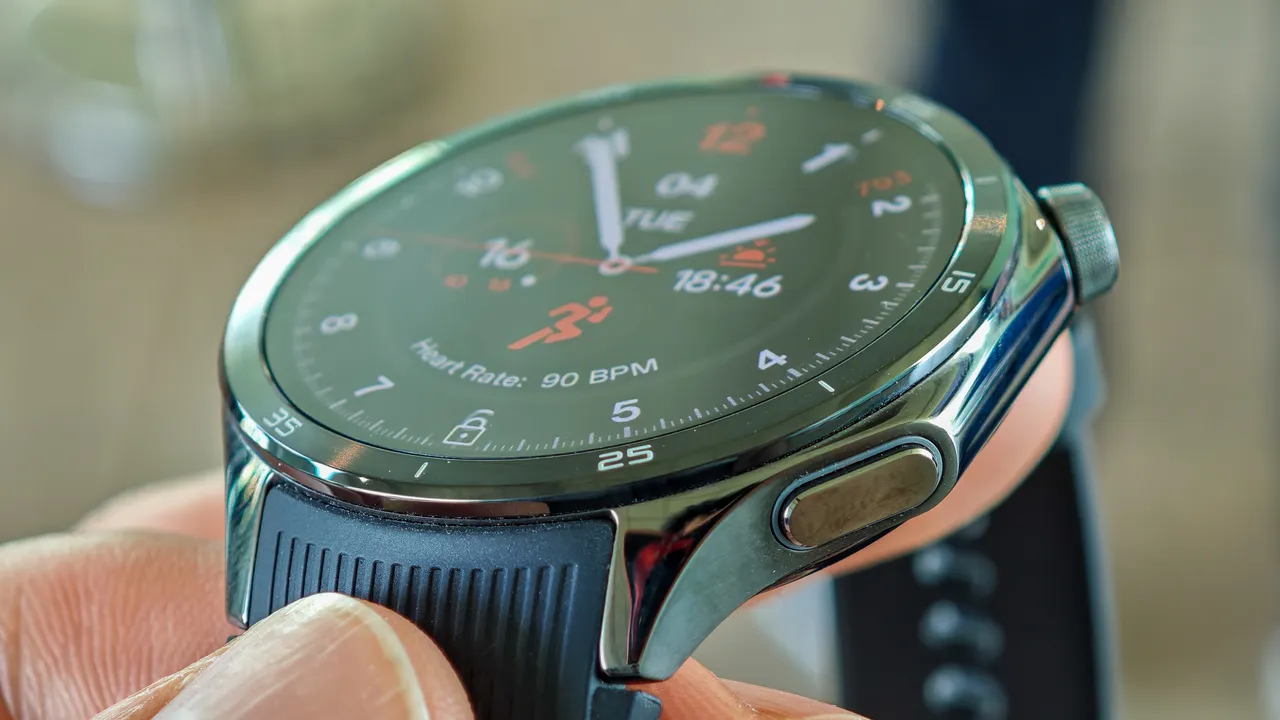 483119Обзор OnePlus Watch 3 — выносливые часы для фанатов Android