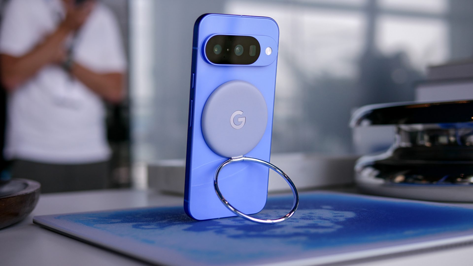 PixelSnap для Pixel 10 аксессуары перегреваются и разваливаются на части!