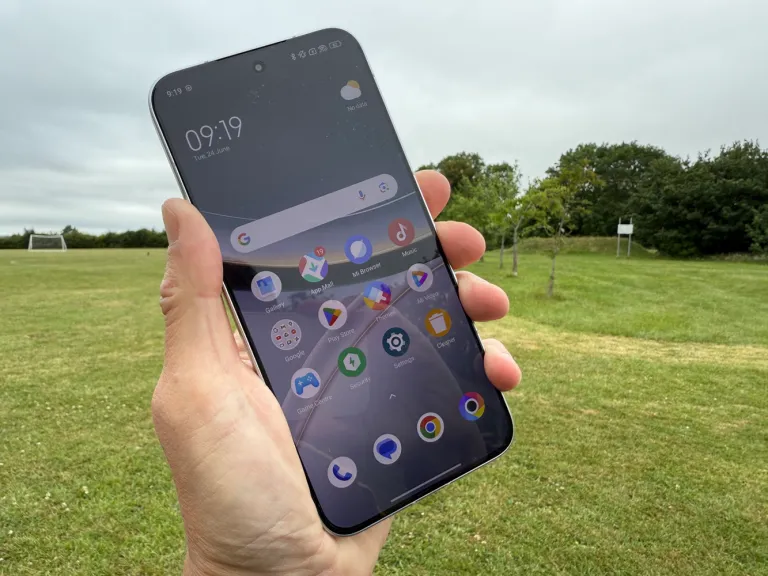 Poco F7