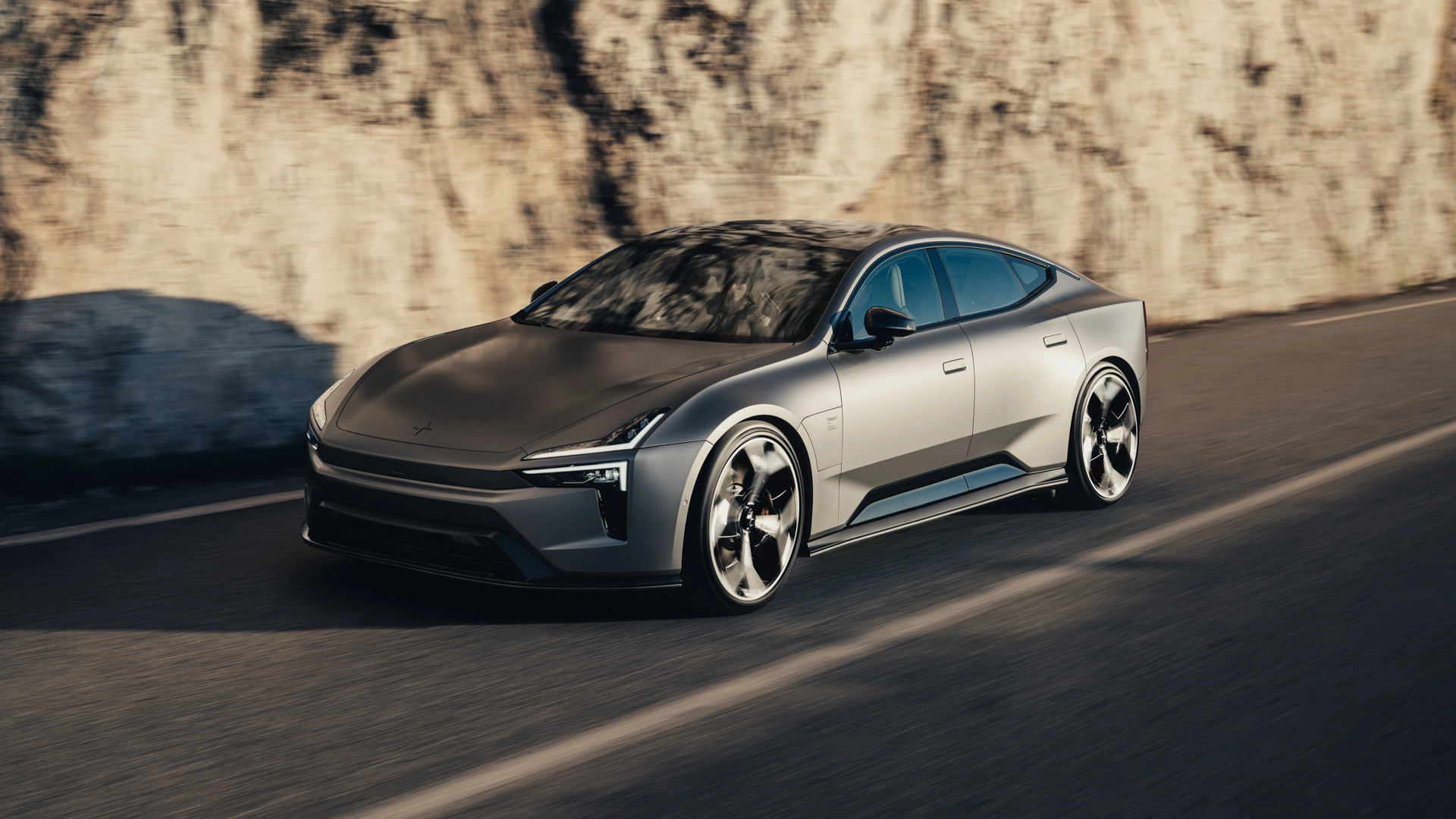 Porsche, берегись: Polestar 5 выходит на охоту с дизайном из будущего и мощью суперкара