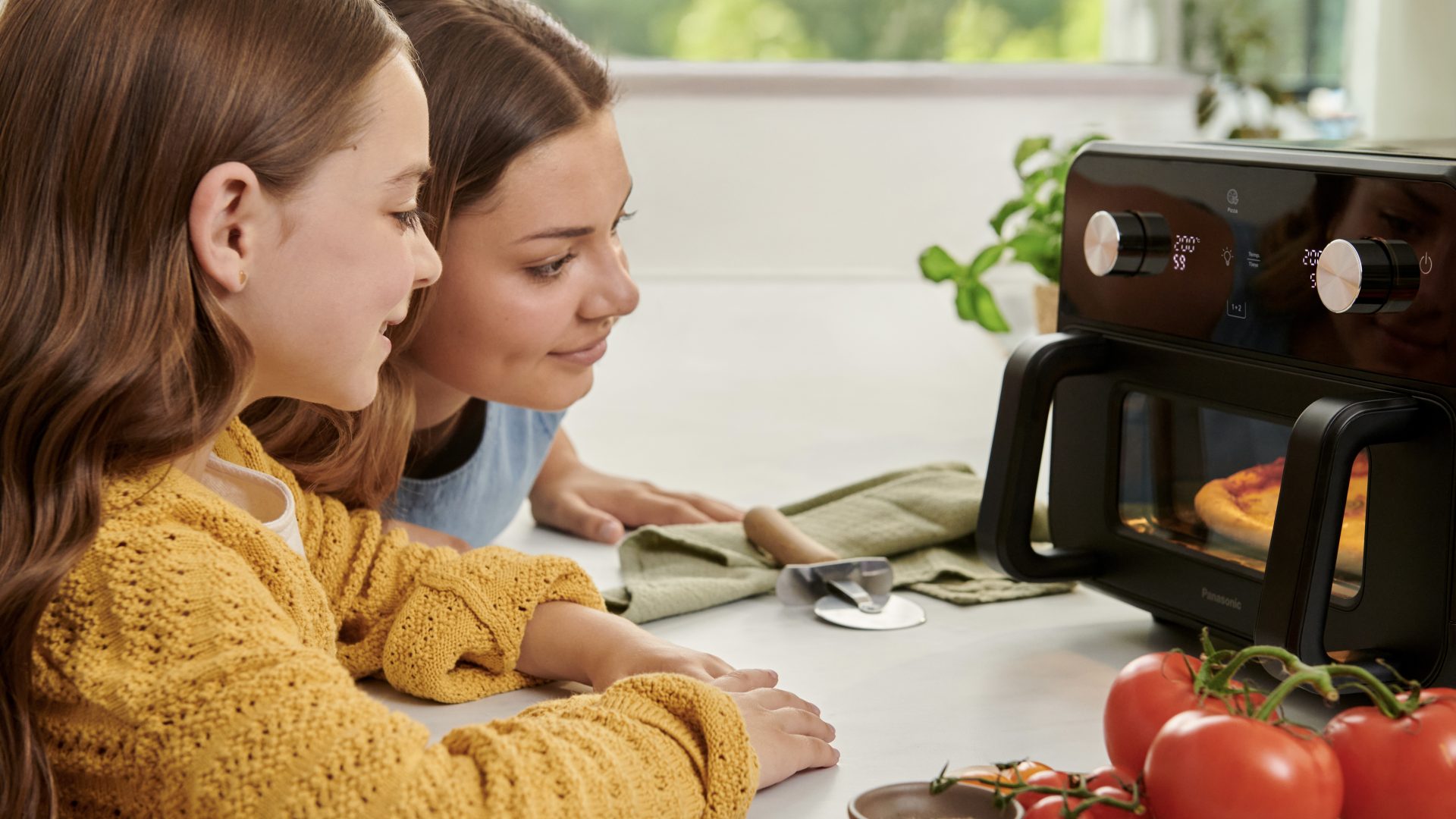 Прощай, духовка! Фритюрница Panasonic готовит целую пиццу за минуты