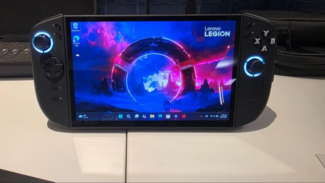 Ажиотажный спрос на Legion Go 2: Lenovo не может справиться с волной предзаказов!