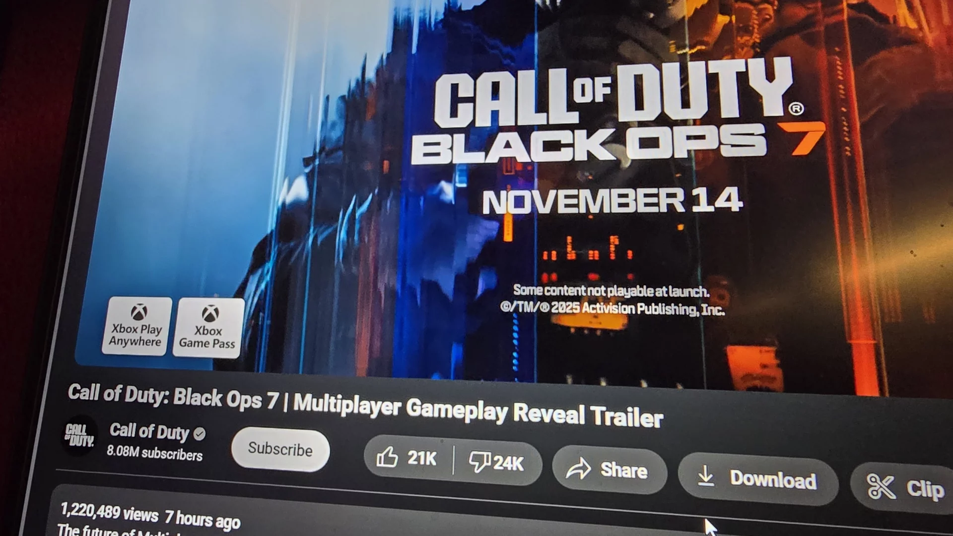 Рэп Трэвиса Скотта и цветастый хаос: трейлер Black Ops 7 взбесил «стариков» и расколол фанатов