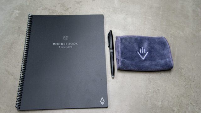 Обзор Rocketbook Fusion – многоразовый блокнот, который умеет стираться и сохранять записи в облаке