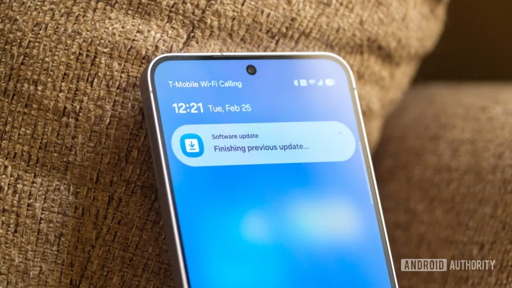 Samsung издевается? Владельцы Galaxy столкнулись с абсурдным «ограничением загрузки»