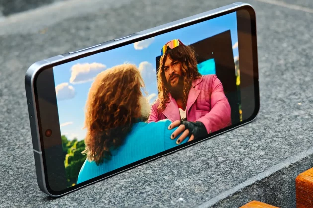 Обзор Galaxy A56: середнячок для требовательных пользователей фото